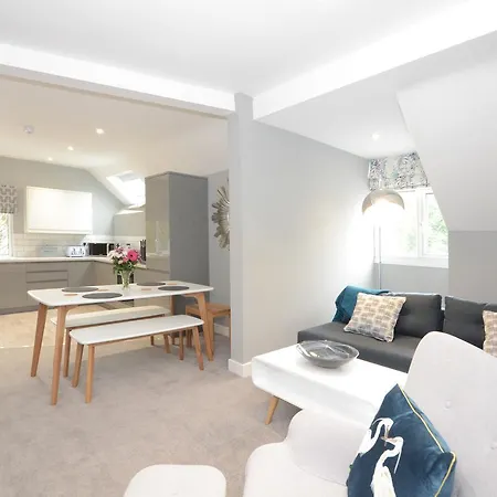 Froghall Luxury Suites- Close To City Centre- Free Parking *