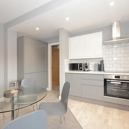 Daire Froghall Luxury Suites- Close To City Centre- Free Parking *