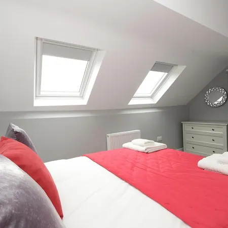 Froghall Luxury Suites- Close To City Centre- Free Parking
