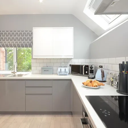 Froghall Luxury Suites- Close To City Centre- Free Parking Apartamento