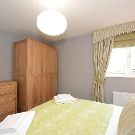 Froghall Luxury Suites- Close To City Centre- Free Parking *