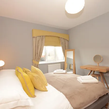 Froghall Luxury Suites- Close To City Centre- Free Parking